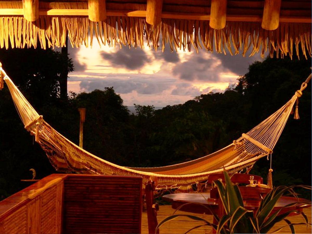 Luna Lodge Carate Eksteriør bilde